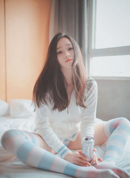 国1204国产成人精品视频_720迅雷电影在线