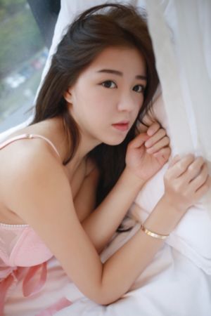 亚洲综合中字无码播放_超清完整在线观看