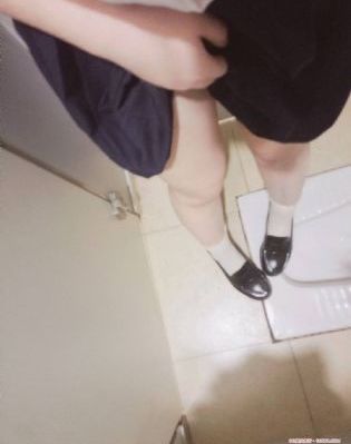 有夫之妇和夫上司日本三级_HD全集在线观看